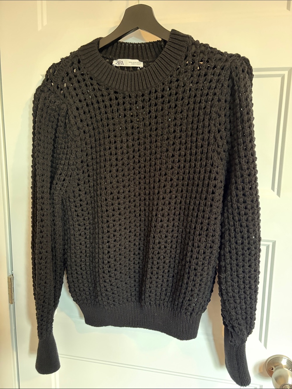 Zara women’s Black Open-Weave Crewneck Sweater